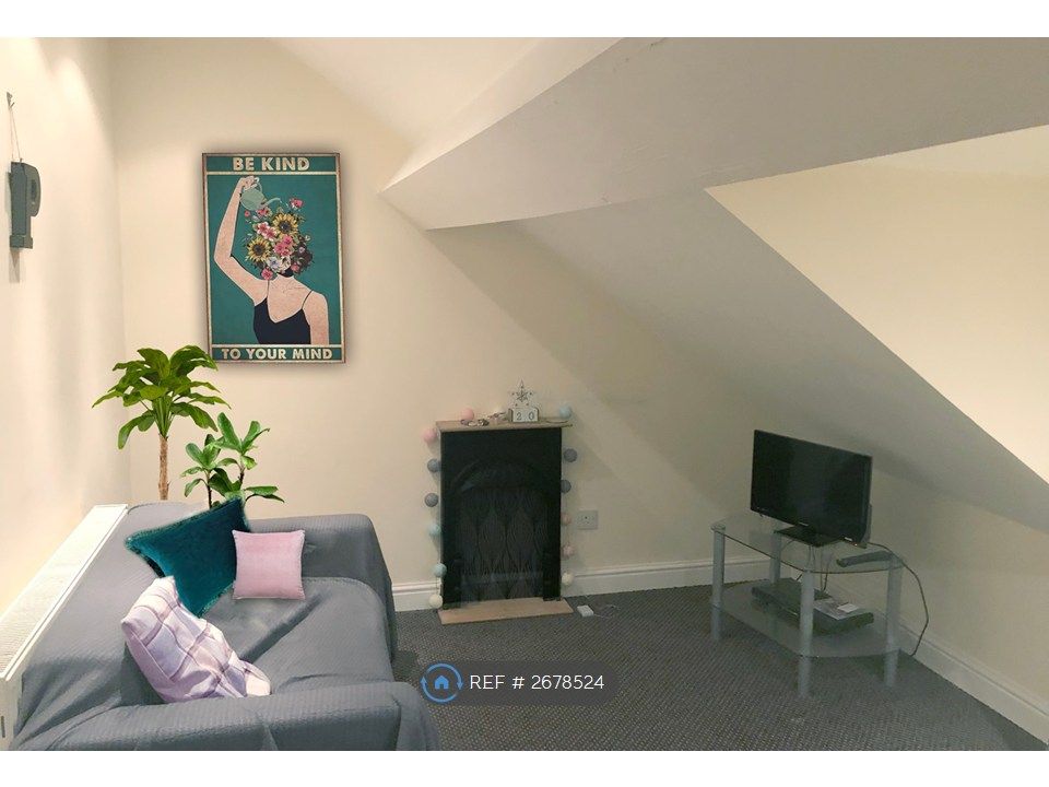 Property photo 3 of 7 Sitting Room