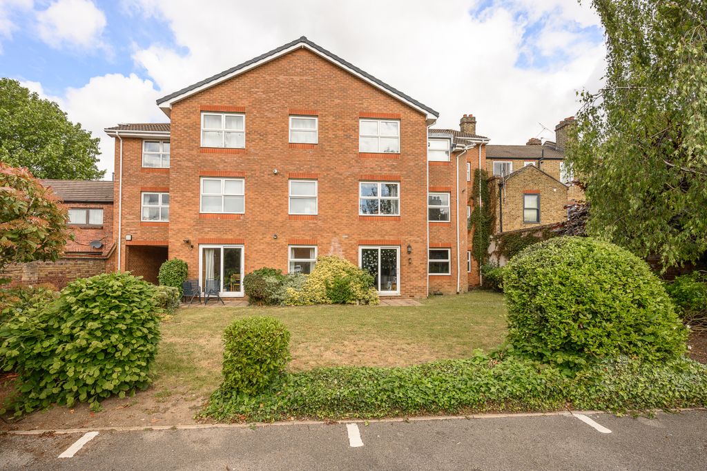 Property photo 1 of 10 Picture No. 05