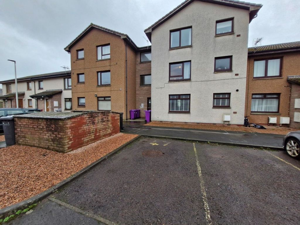 Property photo 1 of 6 Front