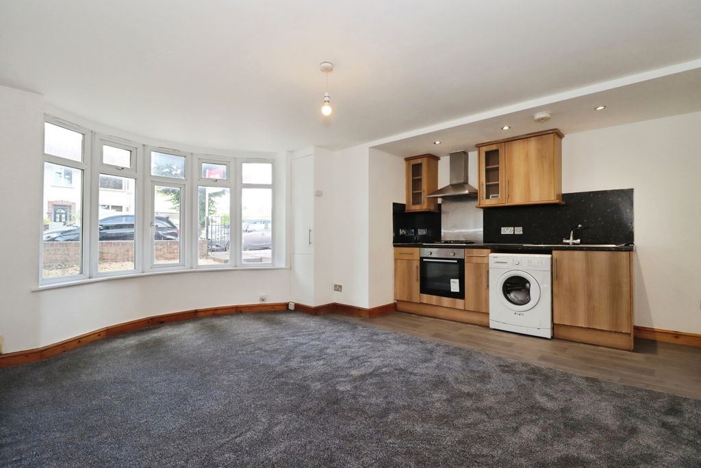Property photo 2 of 17 Pbox-Img.Jpg