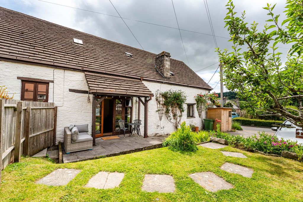 Property photo 1 of 21