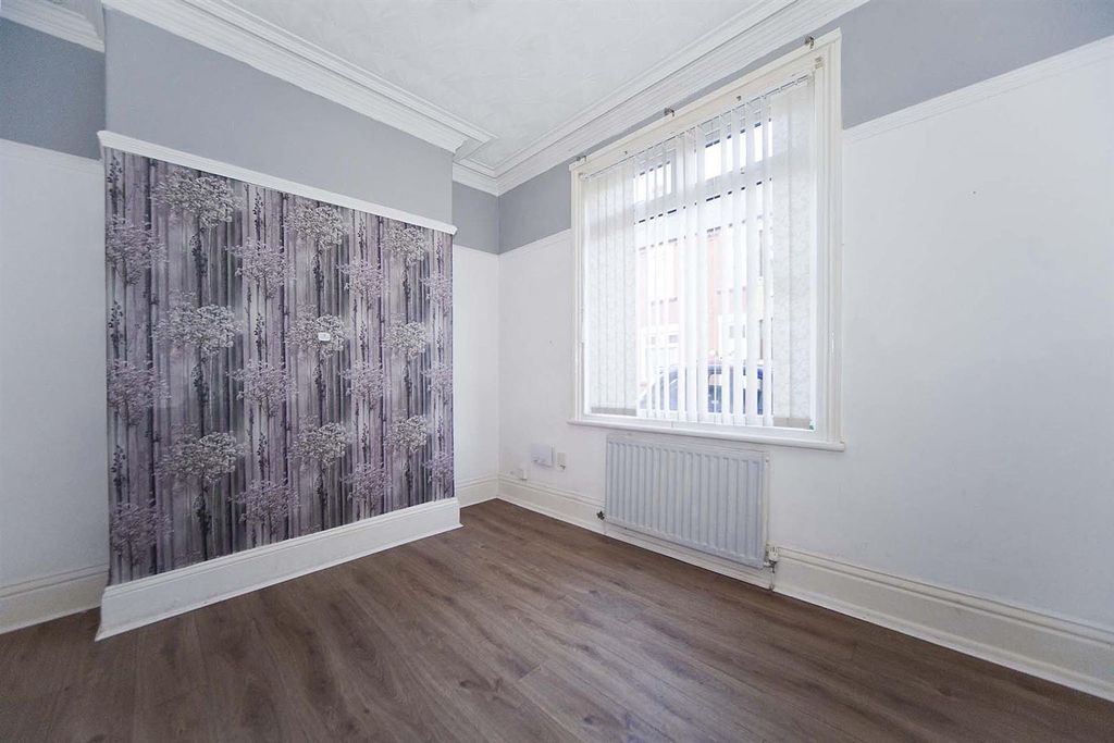 Property photo 3 of 22