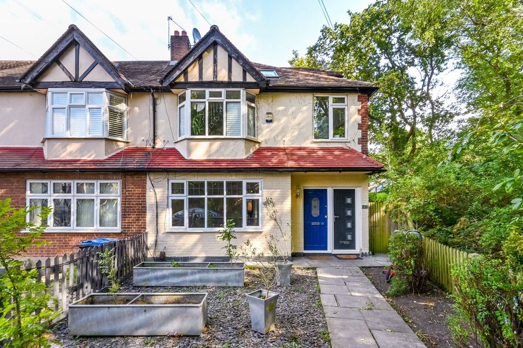 Property photo 1 of 9