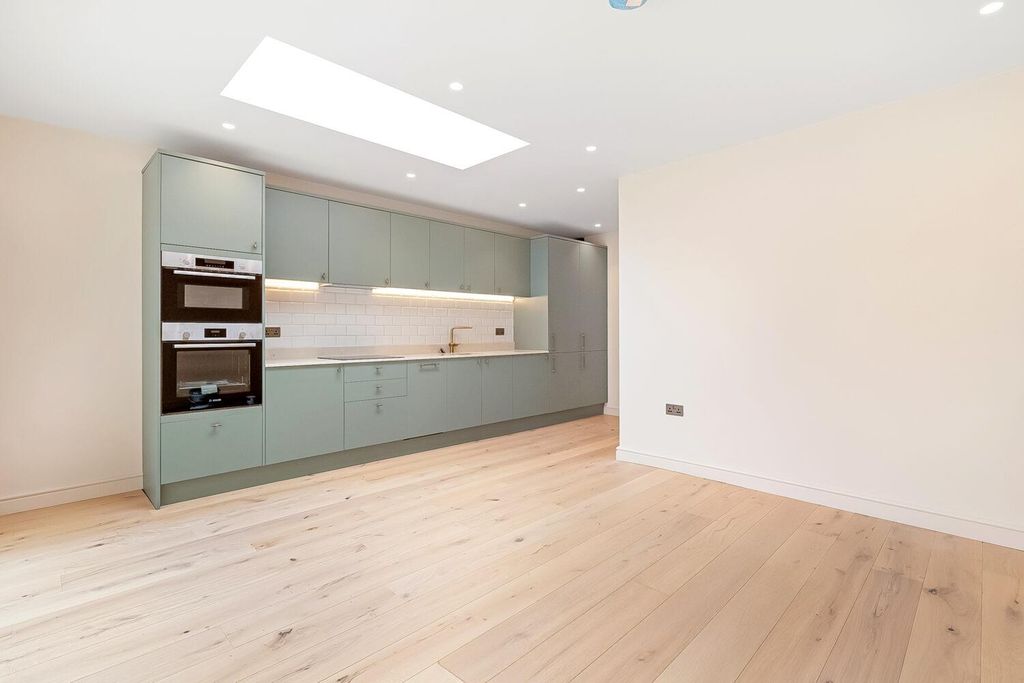 Property photo 3 of 13 Img_2268-3-1500x1000.Jpg