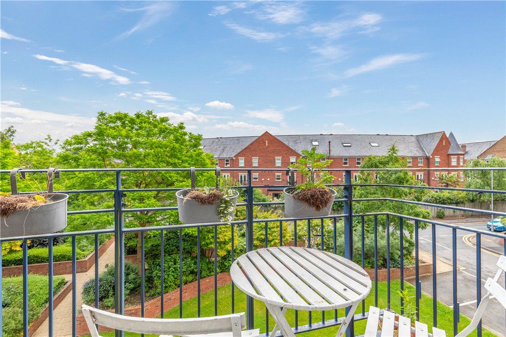 Property photo 3 of 22 Balcony