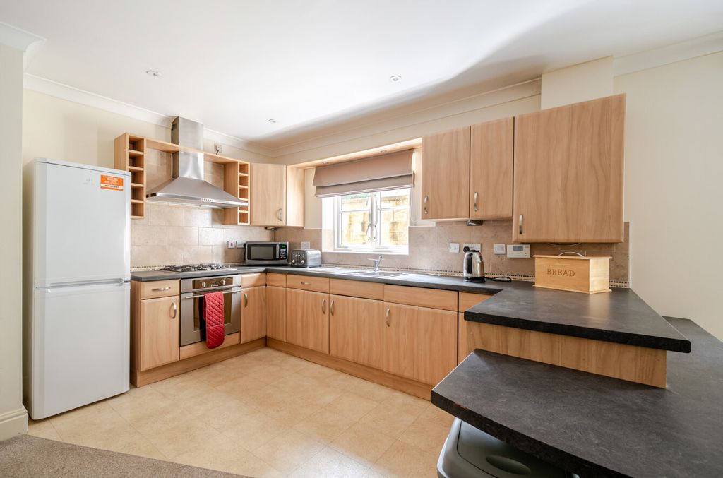 Property photo 3 of 21 1494541-3-6A59F33...