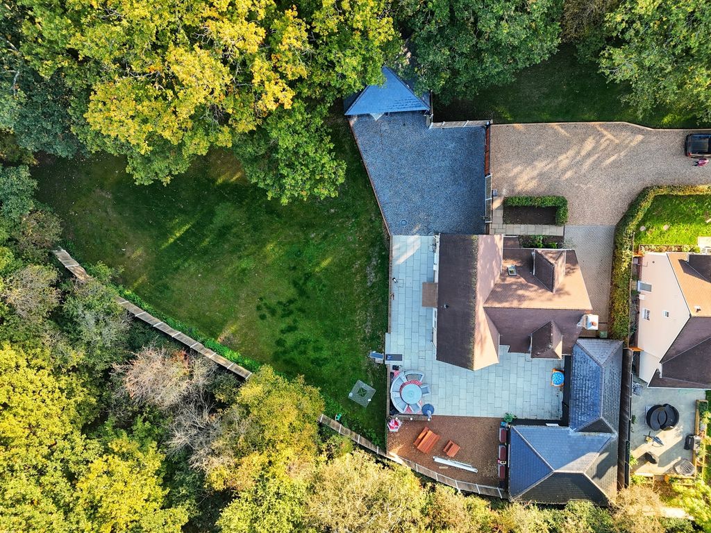 Property photo 3 of 50