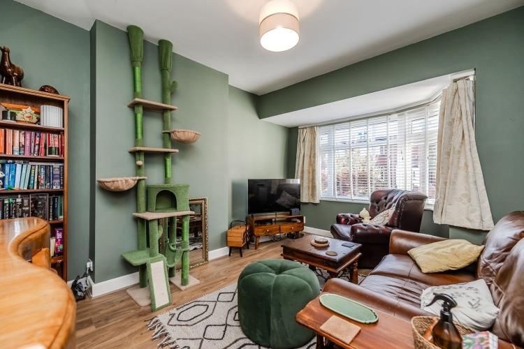 Property photo 3 of 13 C.176Addycombeterrace-1