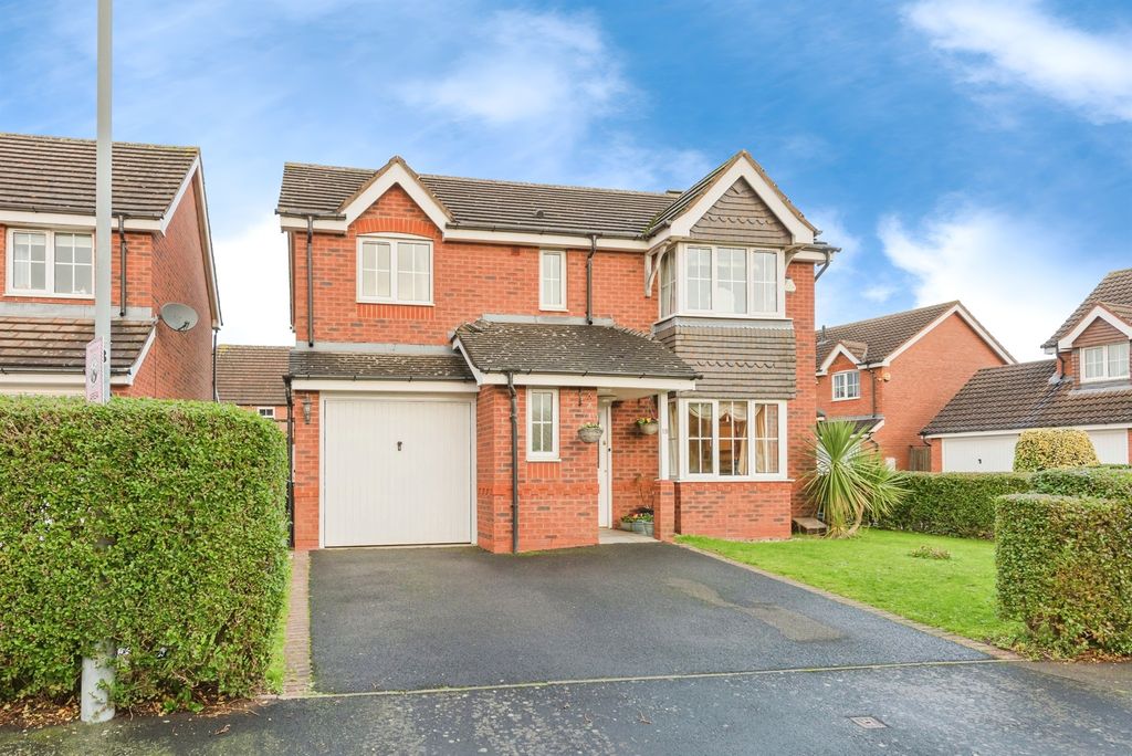 Property photo 1 of 18