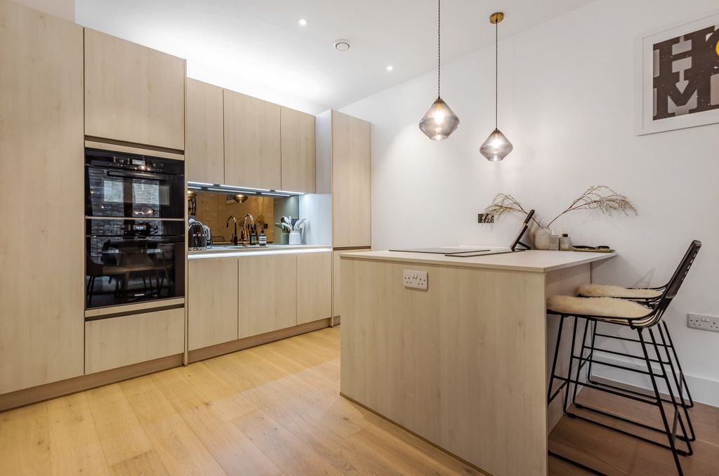 Property photo 3 of 16 Picture No. 27