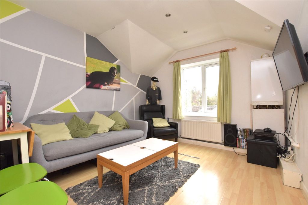 Property photo 2 of 9 Picture No. 07