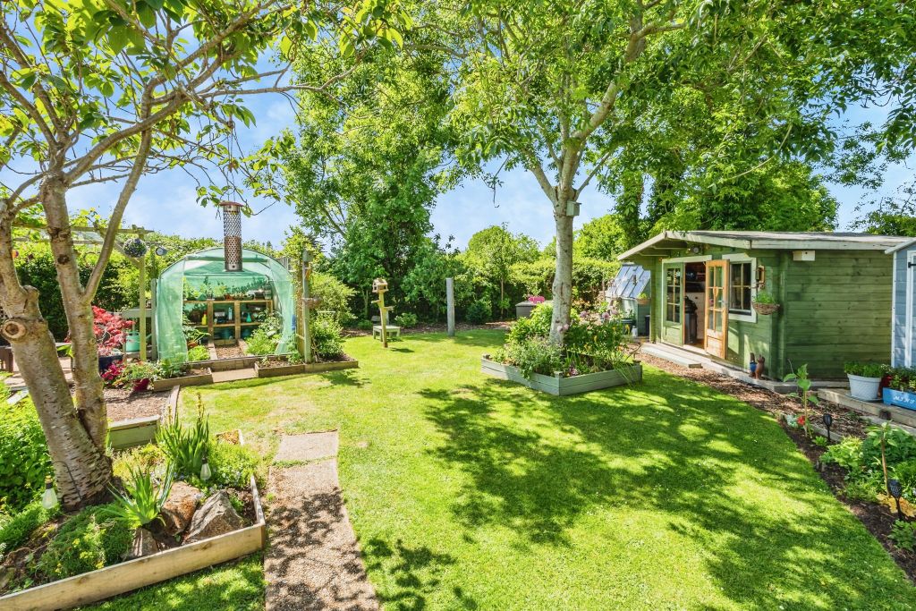 Property photo 1 of 39