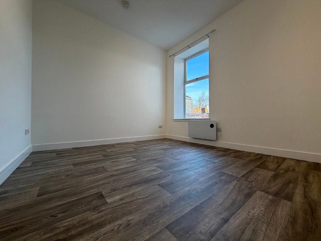 Property photo 3 of 5 Photo 3