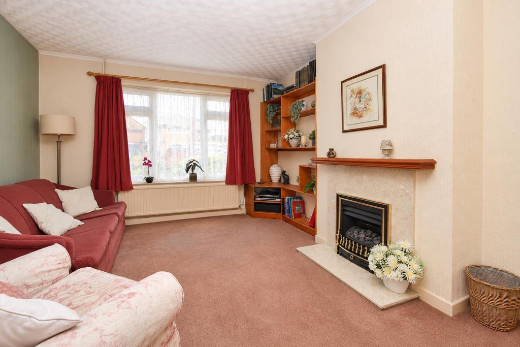 Property photo 2 of 18 c18576Df-4Fae-4ba9-B953-5Adfc00c68d1.Png
