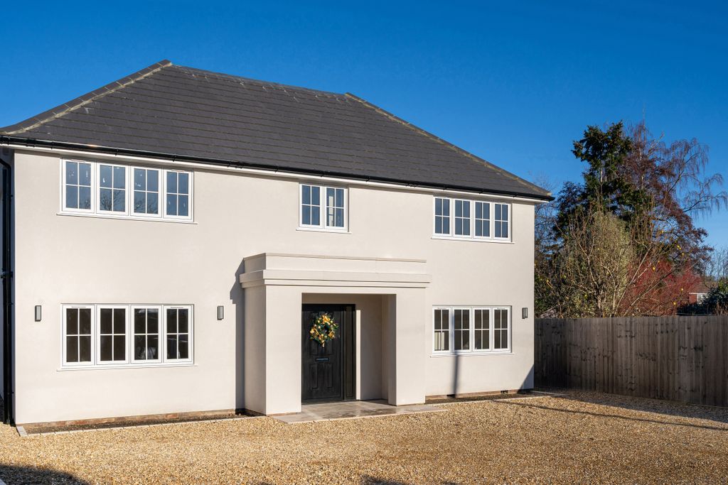 Property photo 1 of 18