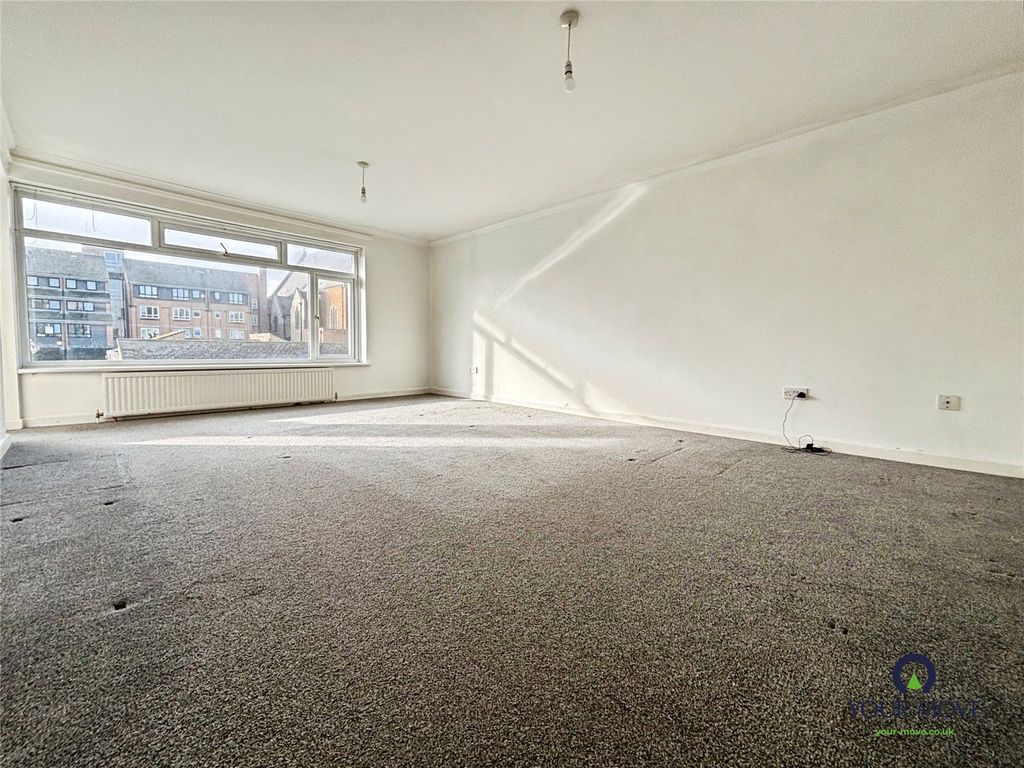 Property photo 2 of 14 Picture No. 11