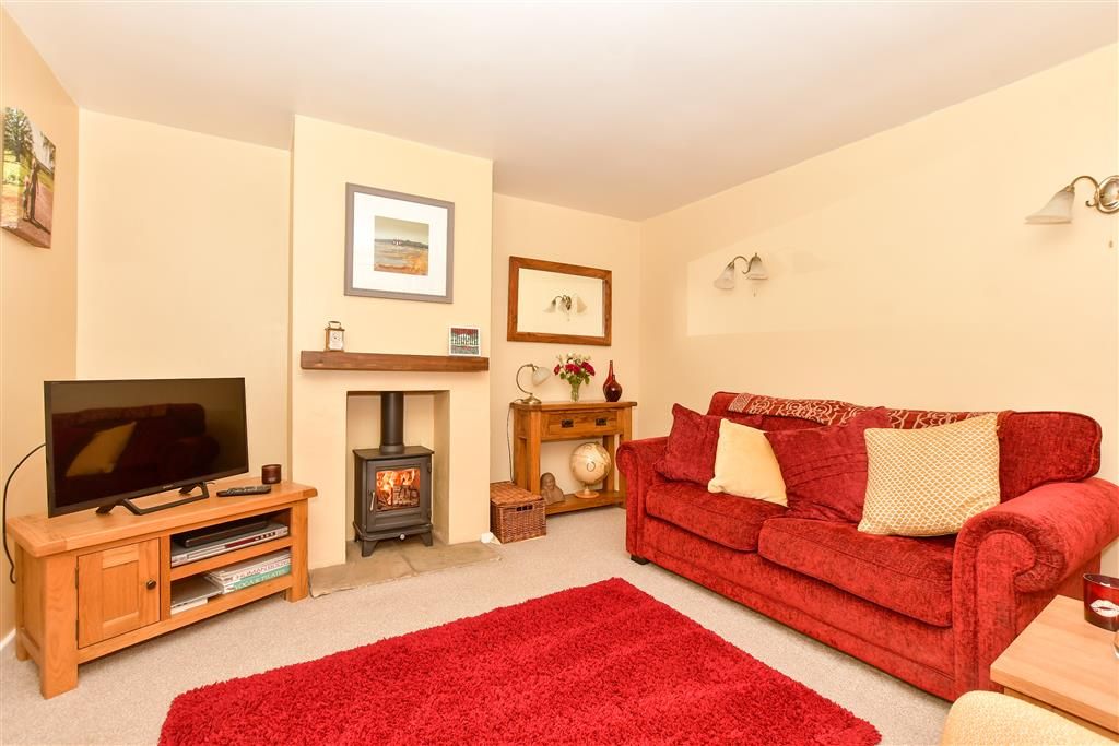 Property photo 3 of 12 Lounge
