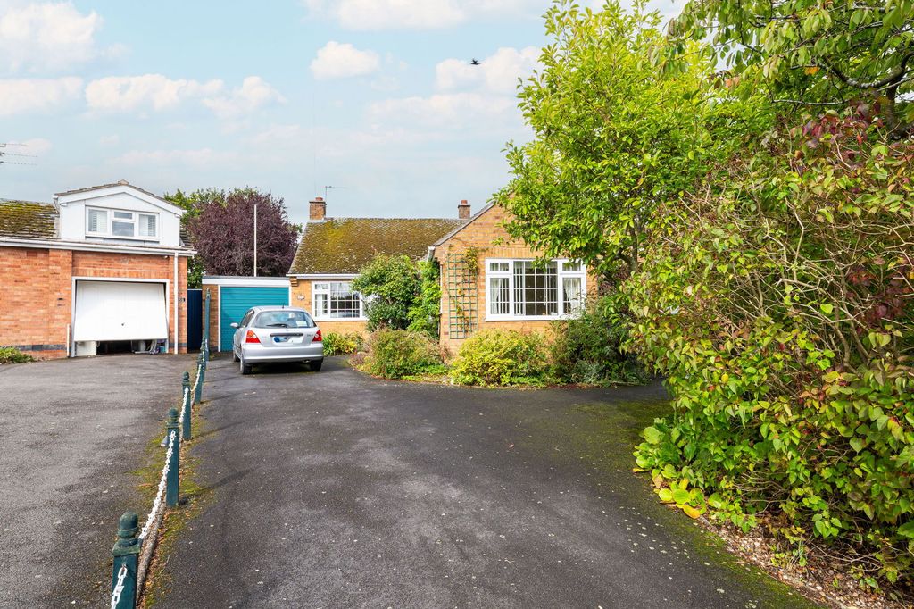 Property photo 2 of 22