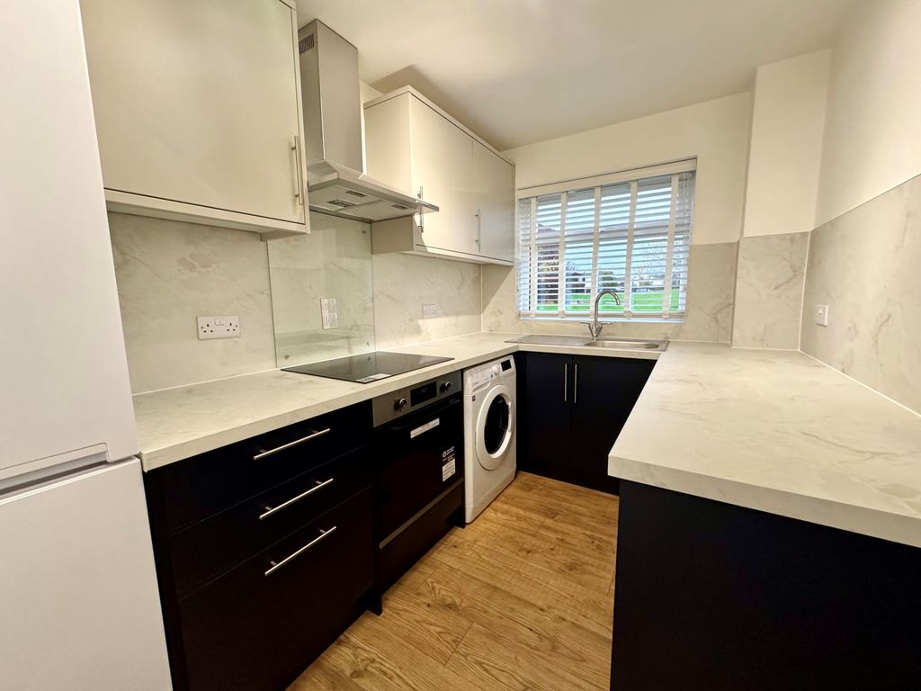 Property photo 3 of 9 Gallery