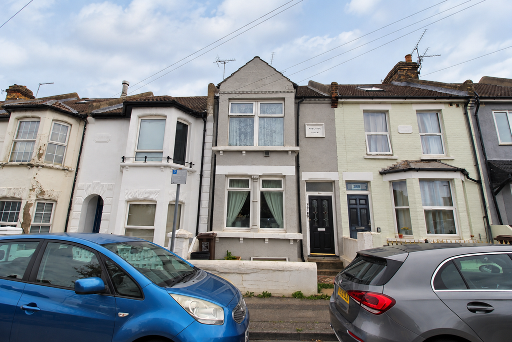 Property photo 1 of 6