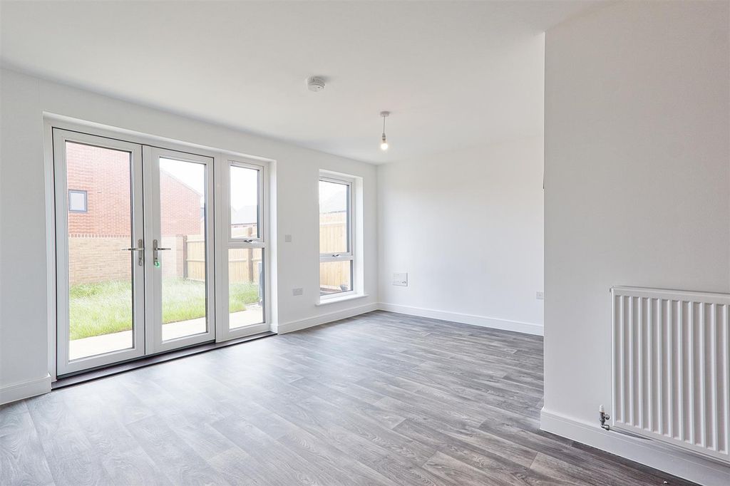 Property photo 3 of 23 Img_2947_8_9_Easyhdr-Interior3.Jpg