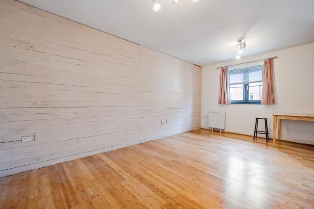 Property photo 3 of 20 Reception Room