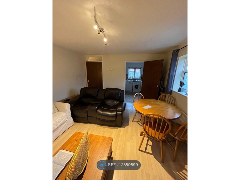 Property photo 3 of 11 Living Room 2