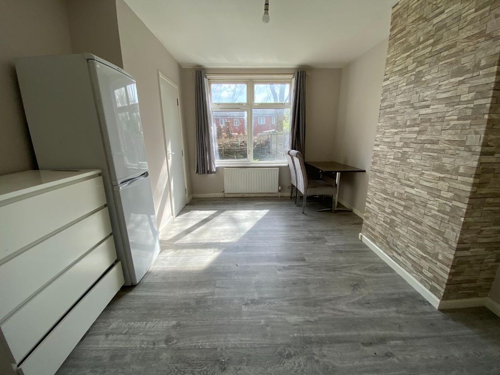 Property photo 2 of 10 Img_9855.Jpeg