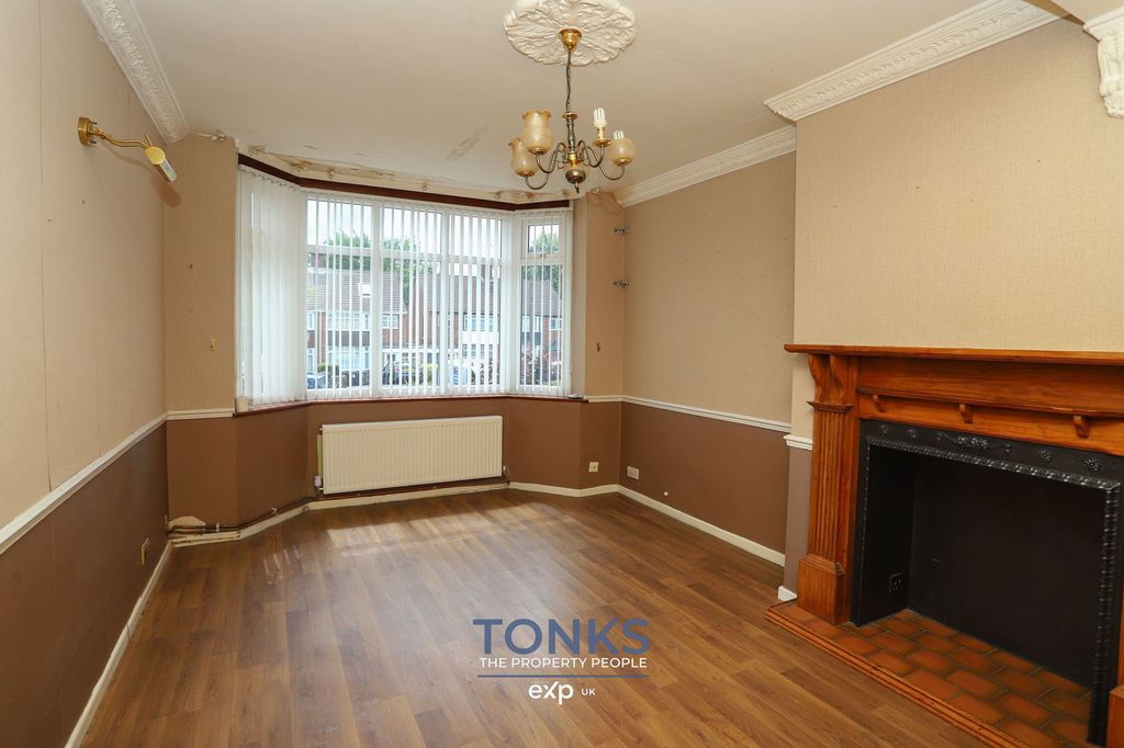 Property photo 3 of 18