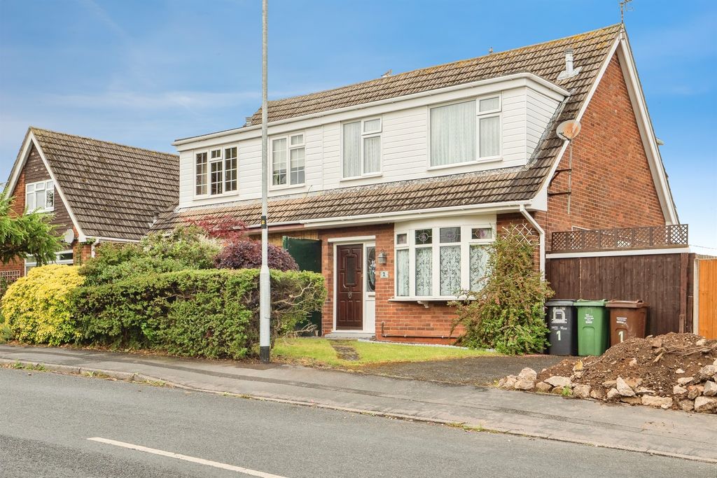 Property photo 2 of 24