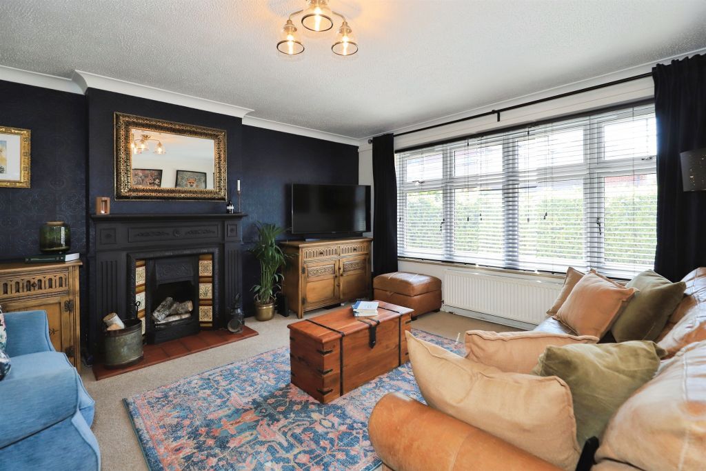 Property photo 2 of 23