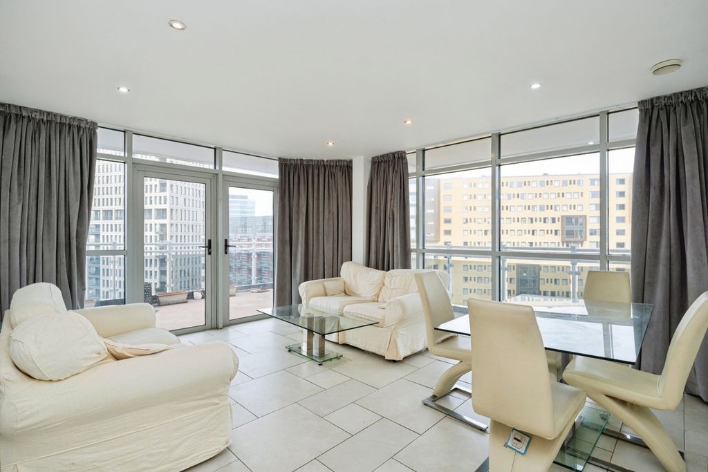 Property photo 2 of 21 Pbox-Img.Jpg