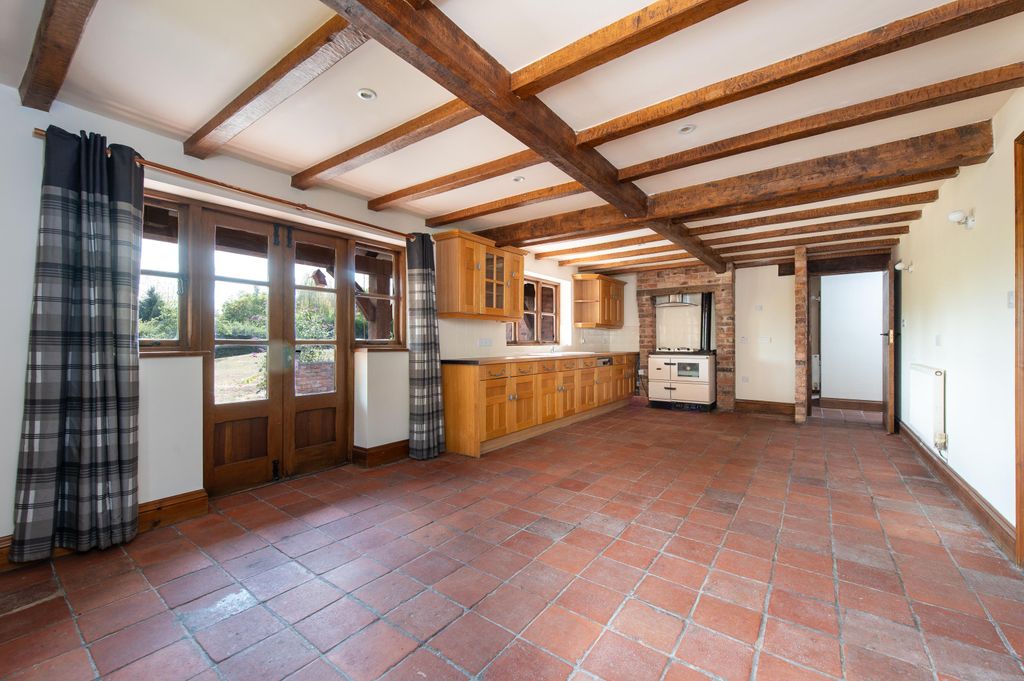 Property photo 3 of 37 Image