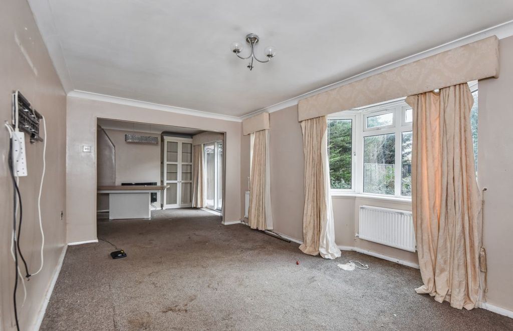 Property photo 3 of 13