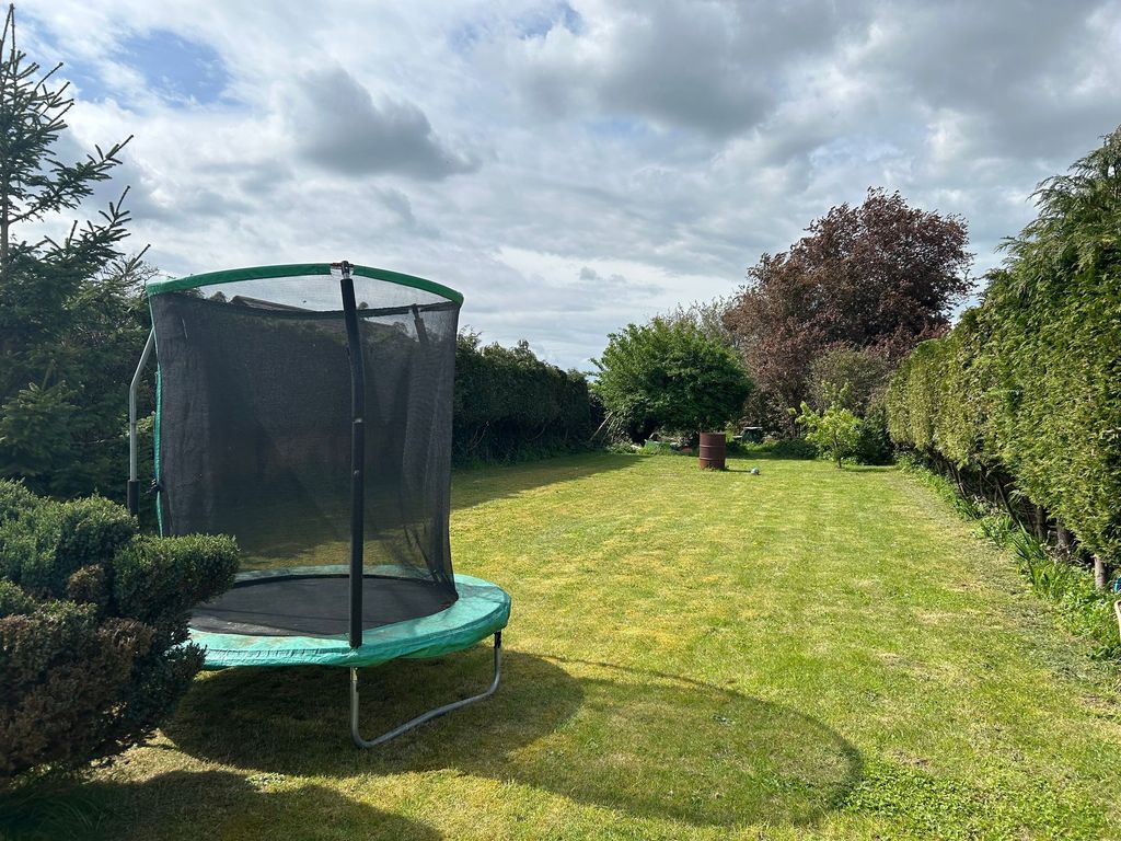 Property photo 3 of 9