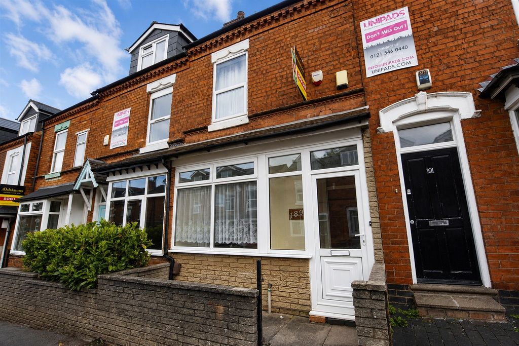 Property photo 1 of 11 Approach