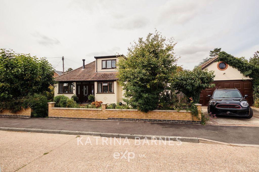 Property photo 1 of 38