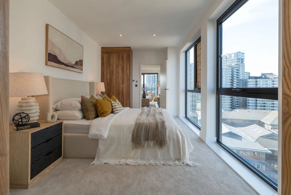 Property photo 3 of 5