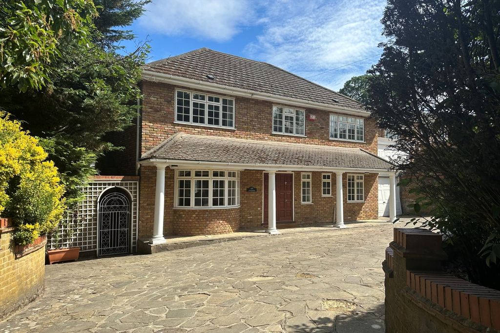 Property photo 1 of 27 Picture No. 75