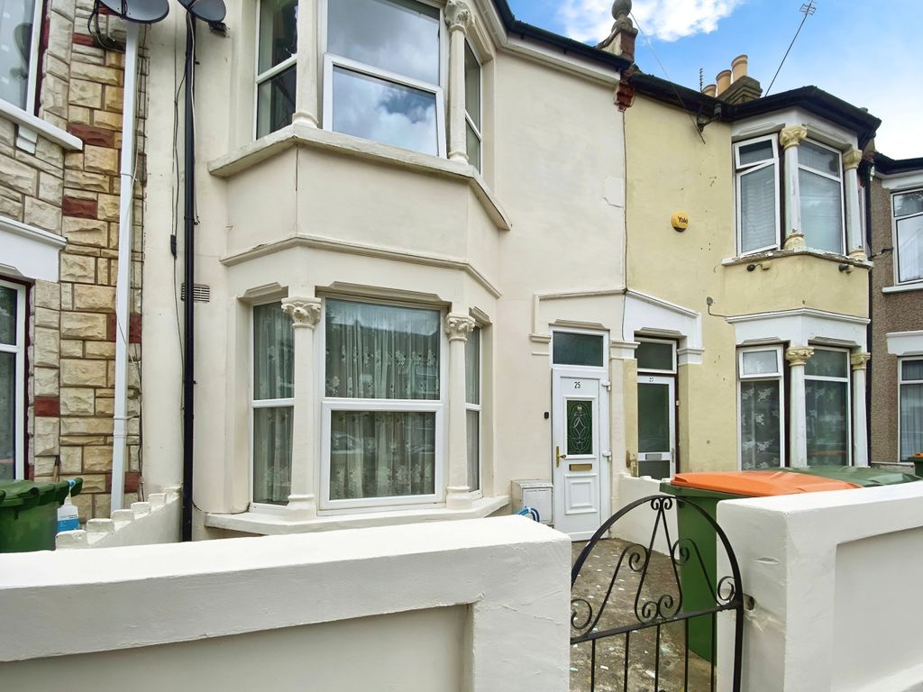 Property photo 1 of 13 External