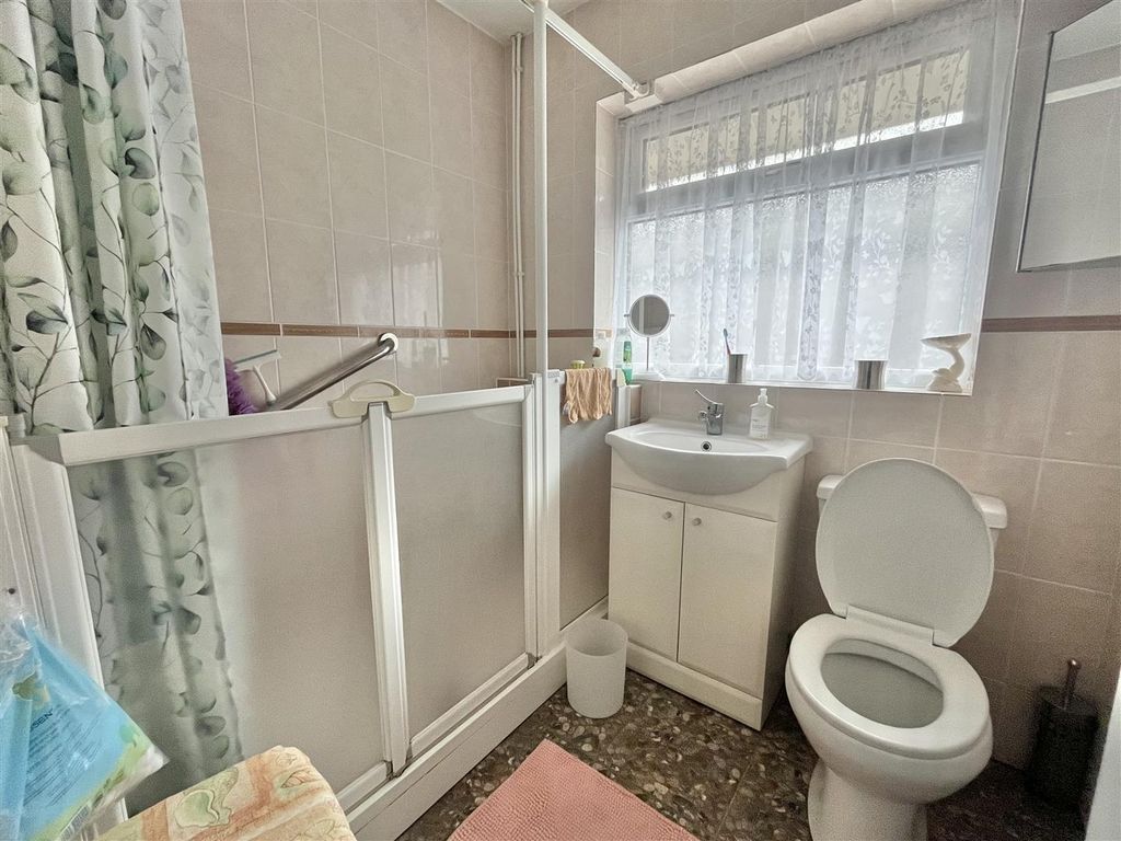 Property photo 3 of 13 Shower Room