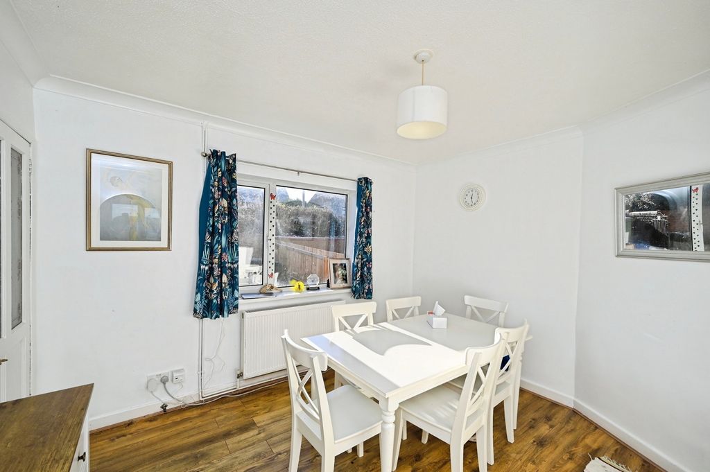 Property photo 2 of 23 Dining Room