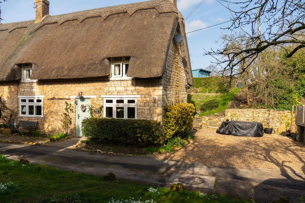 Property photo 1 of 35