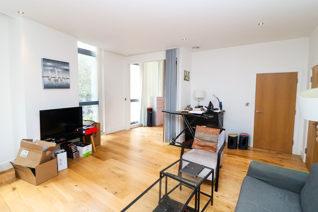 Property photo 3 of 14