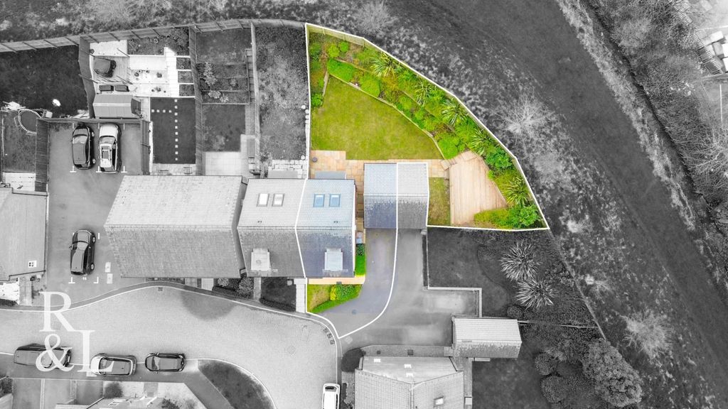 Property photo 3 of 30 6Isaacgrove (2).Jpg