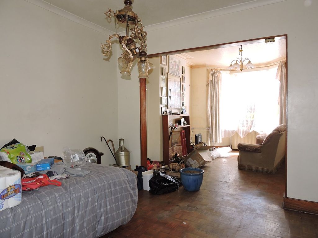 Property photo 2 of 8