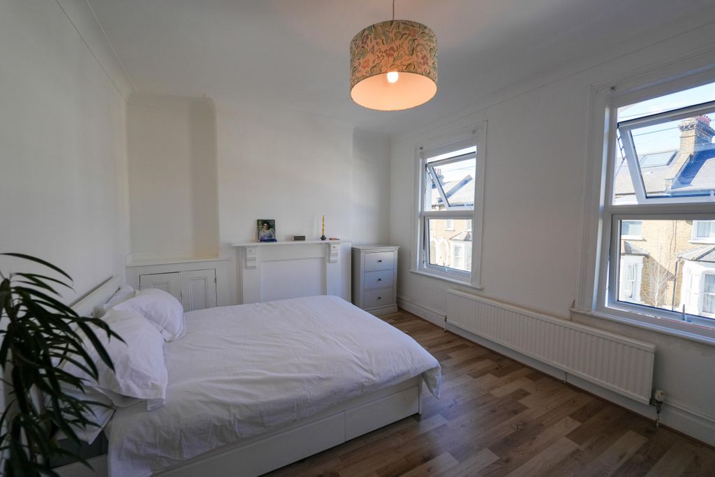 Property photo 1 of 4