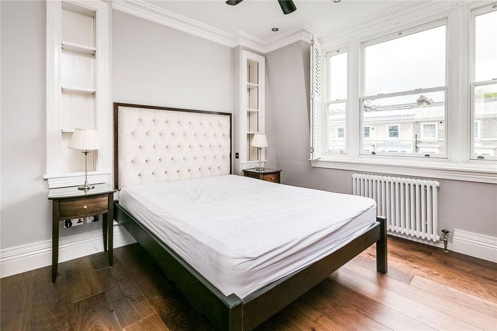 Property photo 3 of 5