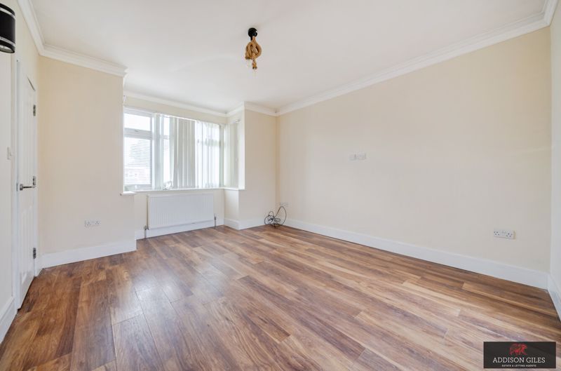 Property photo 2 of 17 Photo 10