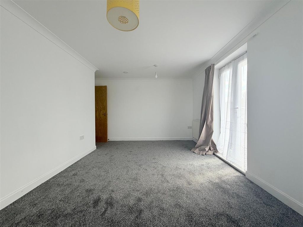 Property photo 1 of 8 Whatsapp Image 2026-04-16 At 12.43.00 Pm (4).Jpeg